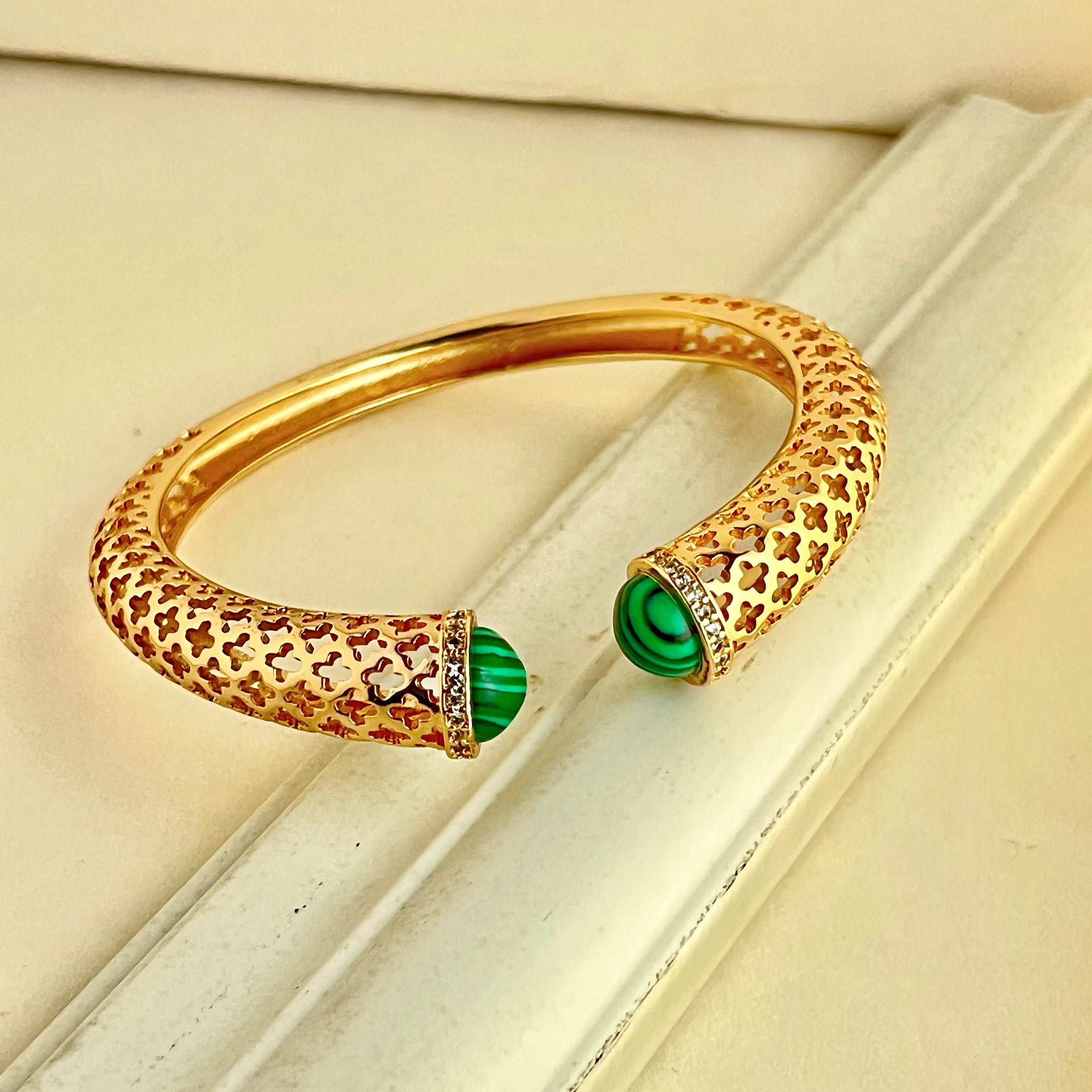 Luxurious Clover Cuff Bracelet