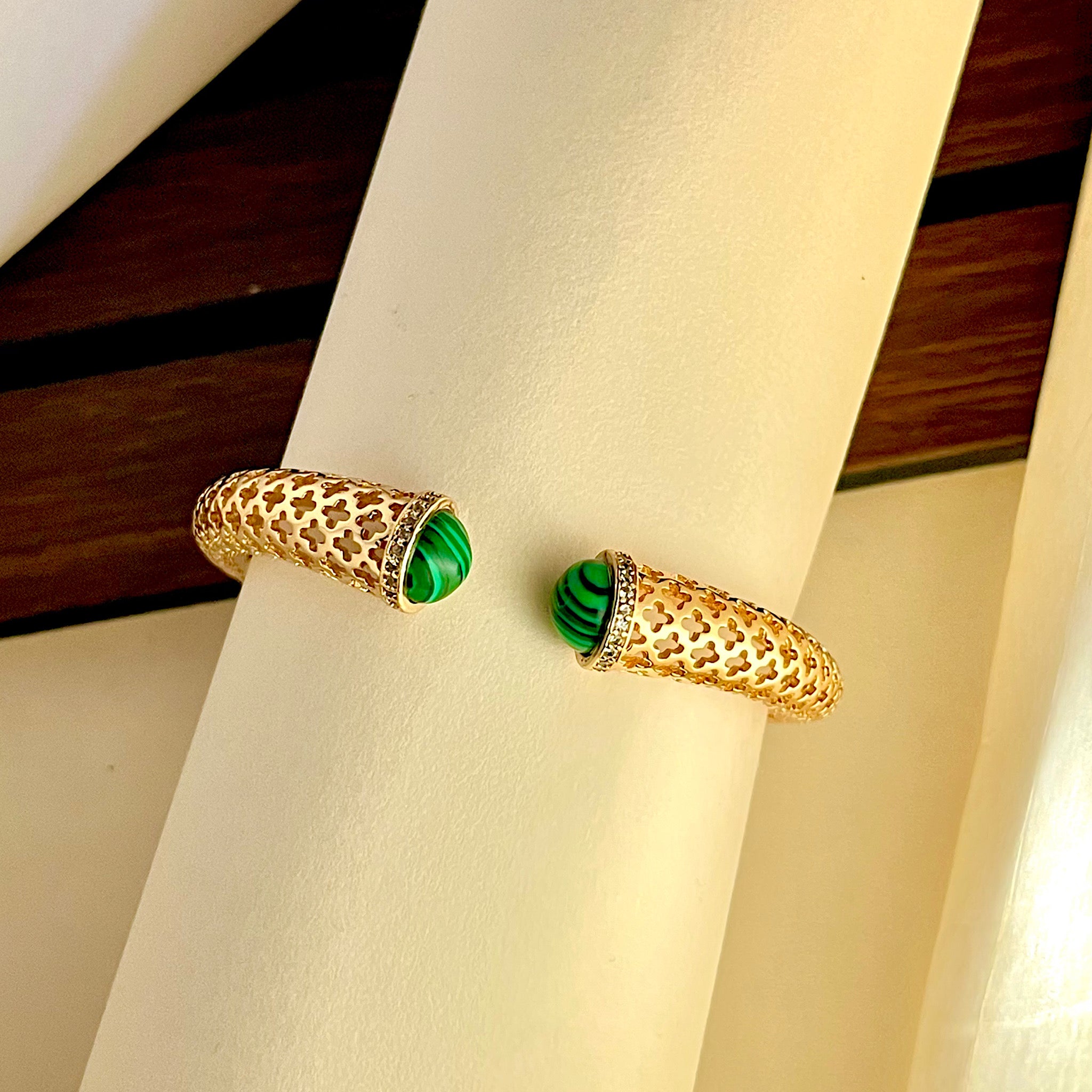 Luxurious Clover Cuff Bracelet