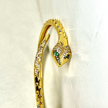 Elegant Snake Design Bracelet with Crystal Accents - KINYOI