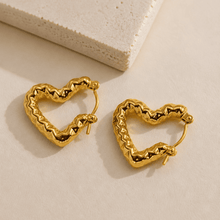 Golden Ripple Heart Hoops - KINYOI