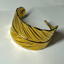 Golden Stack Leaf Cuff Bracelet - KINYOI