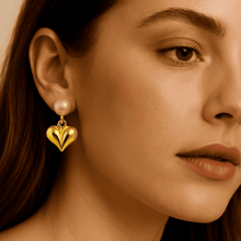 Pearl Heart Stud Earrings - KINYOI