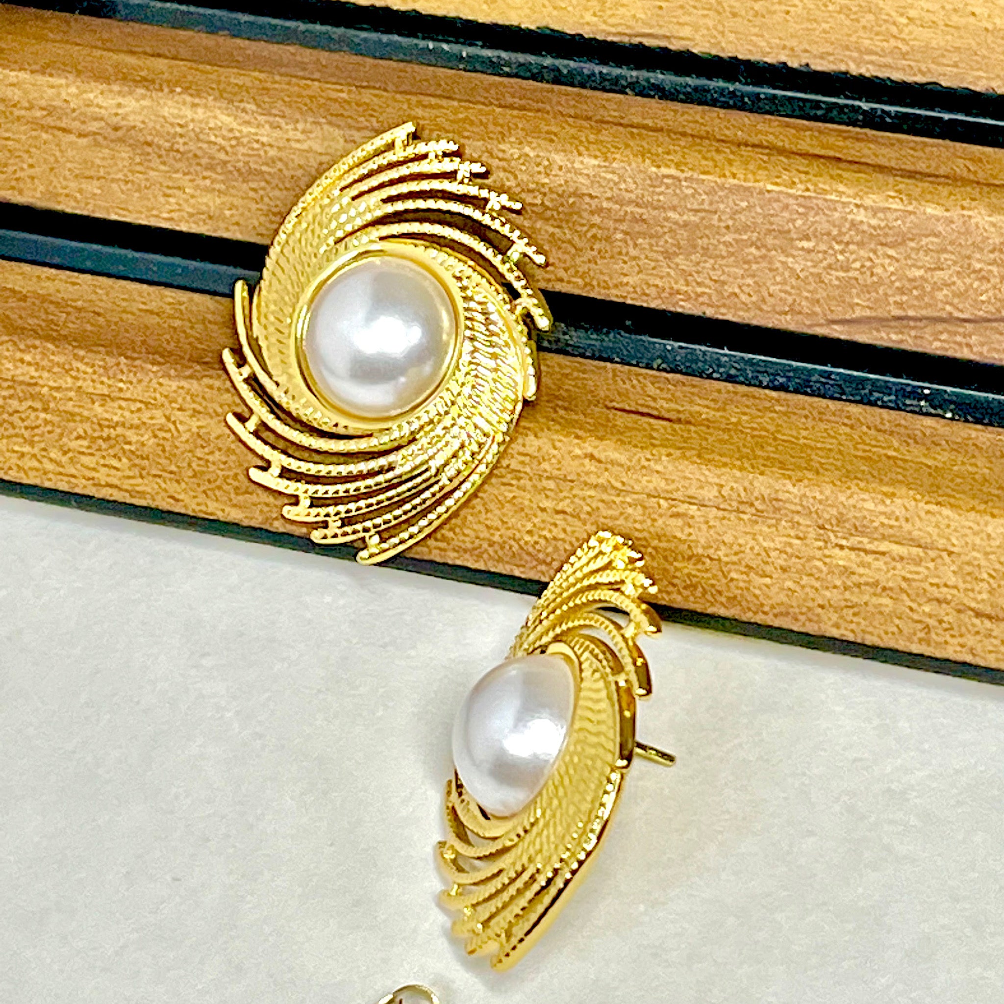 Pearl Gold Stud Earrings