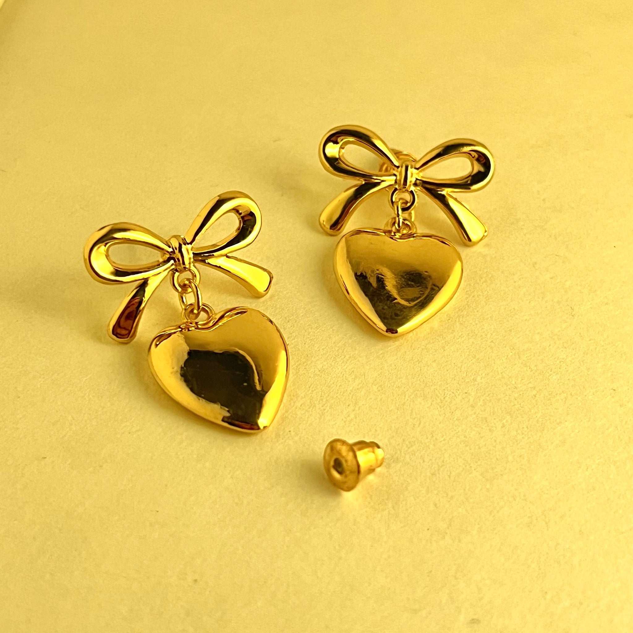 Wrapped With Love Stud Earrings - KINYOI